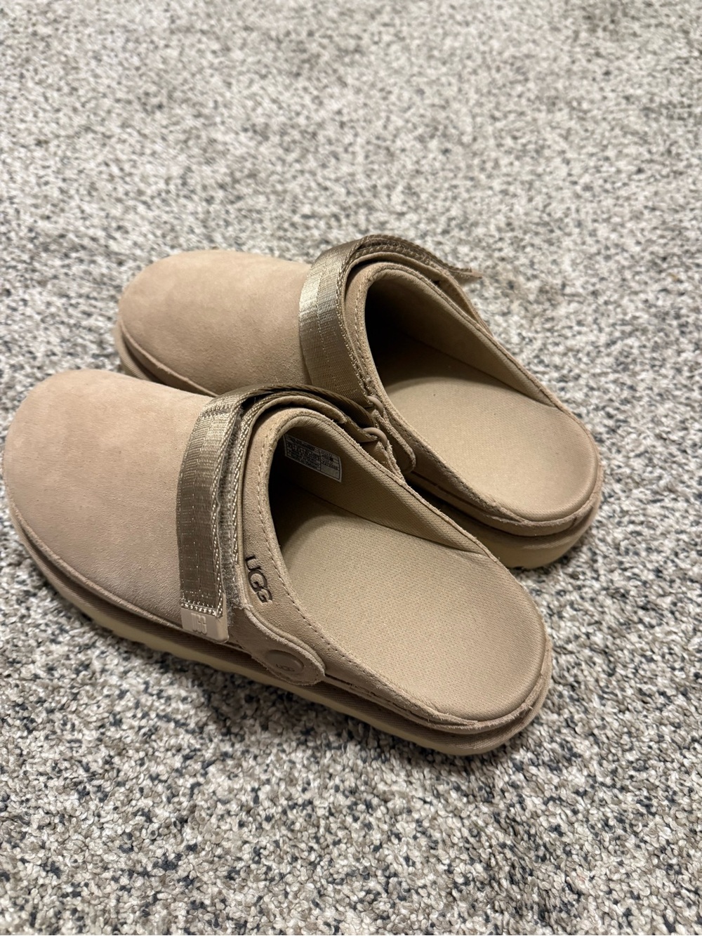 UGG Women’s Goldenstar clog